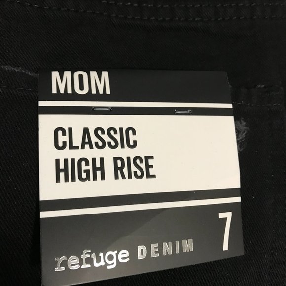 Refuge Denim Women's Classic High Rise Mom Jeans Distressed Black Sz 7 NWT - Picture 3 of 6